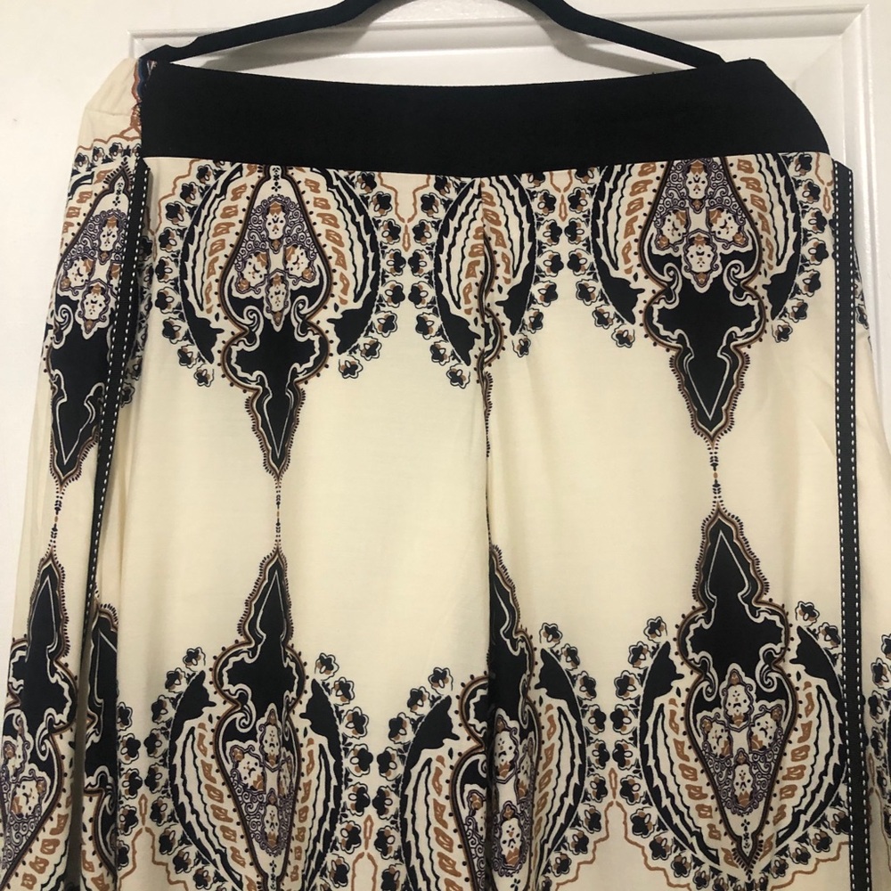 Women's Wide-Leg Printed Palazzo Pants - Black & WhiteXS - Picture 6 of 11